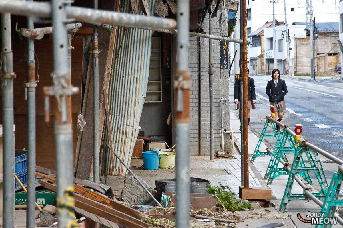 Tōhoku Tsunami - Students