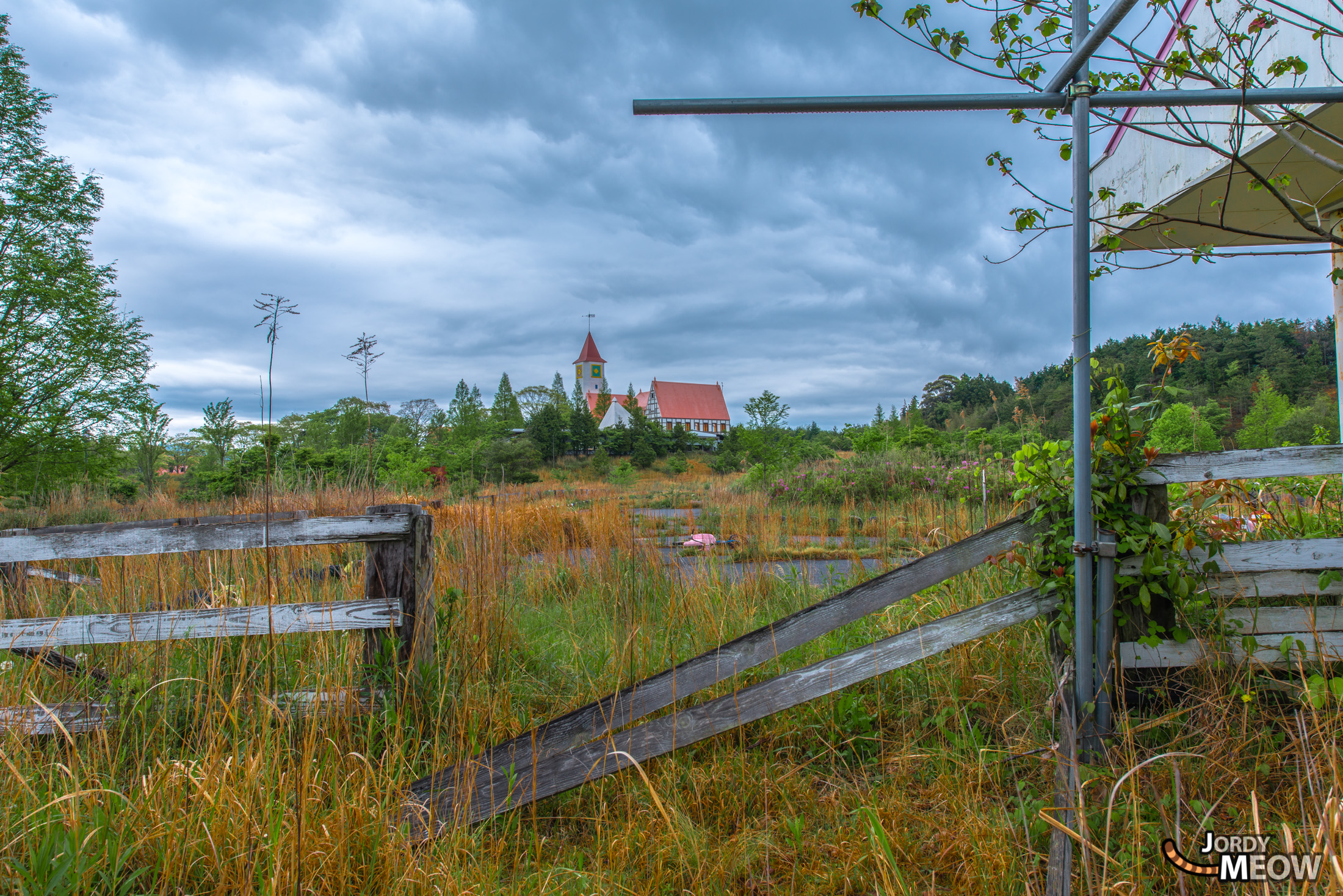 Forgotten Wonderland: Haunting beauty of abandoned amusement park in Yamaguchi, Japan.