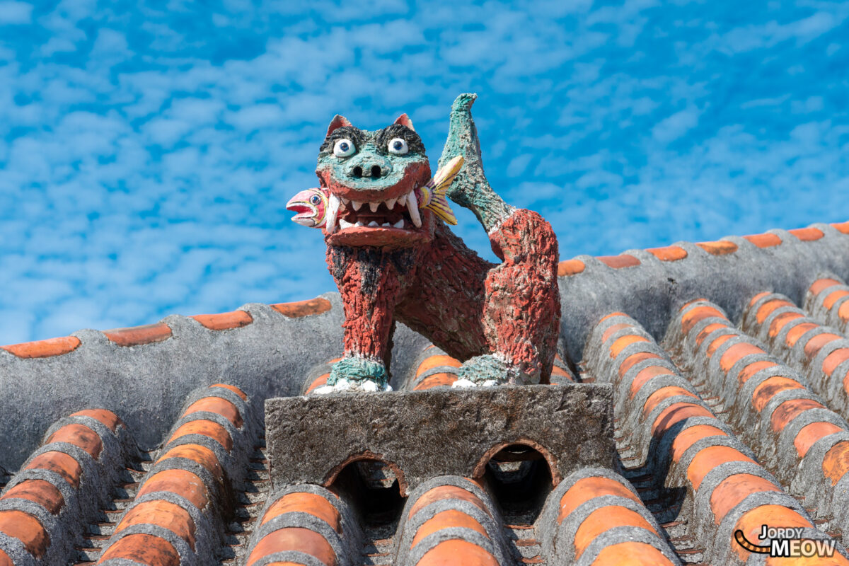 Roof Shisa 3