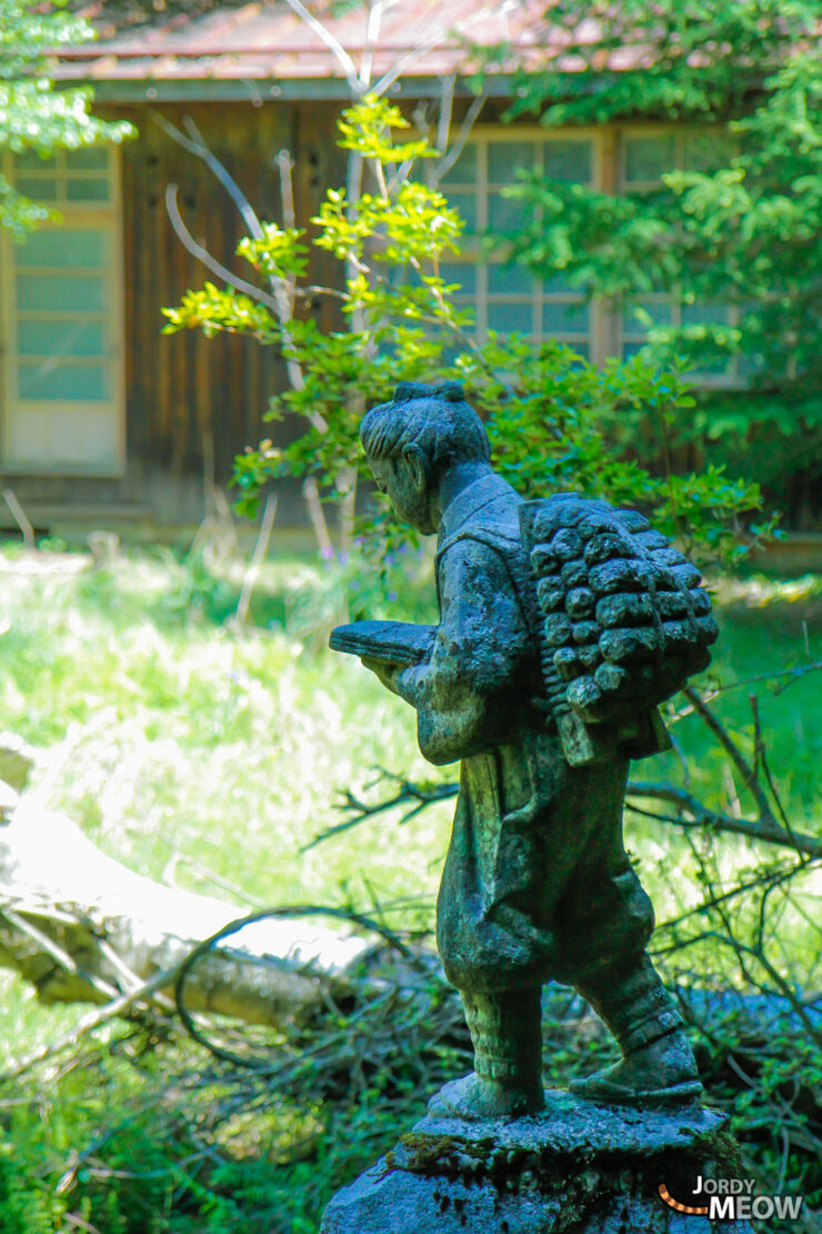 Exploring the Abandoned Namezawa School: A Haunting Tale in Japan.