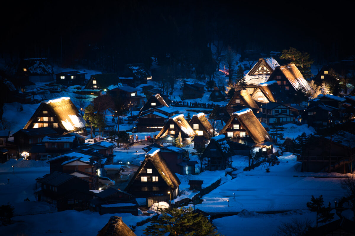 Shirakawa-go by night