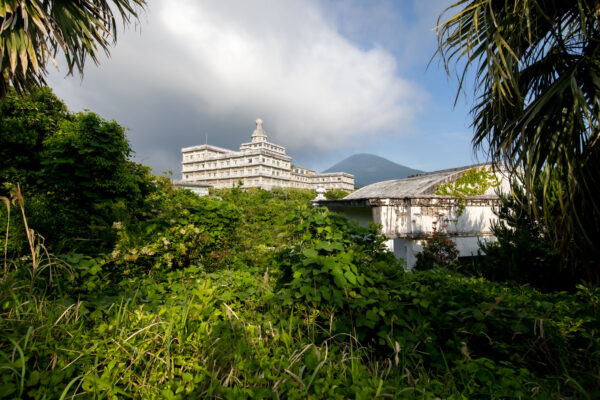 Abandoned Hachijo Hotel, Japan: Haunting Architectural Relic