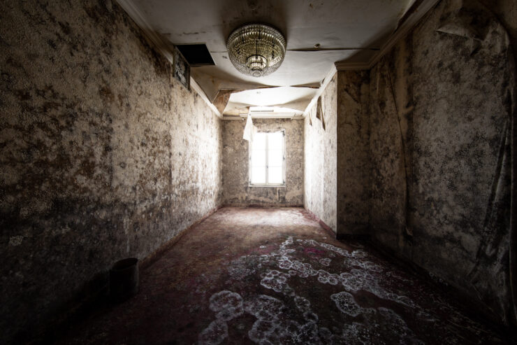 Haunting abandoned Gluck Kingdom themepark hallway interior