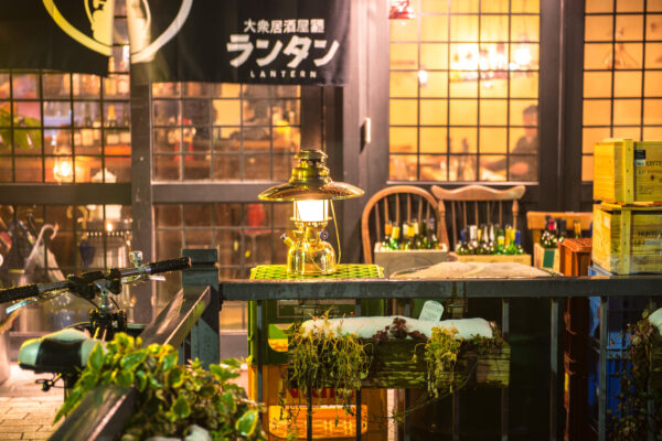 Cozy Lantern-Lit Japanese Interior Kanazawa