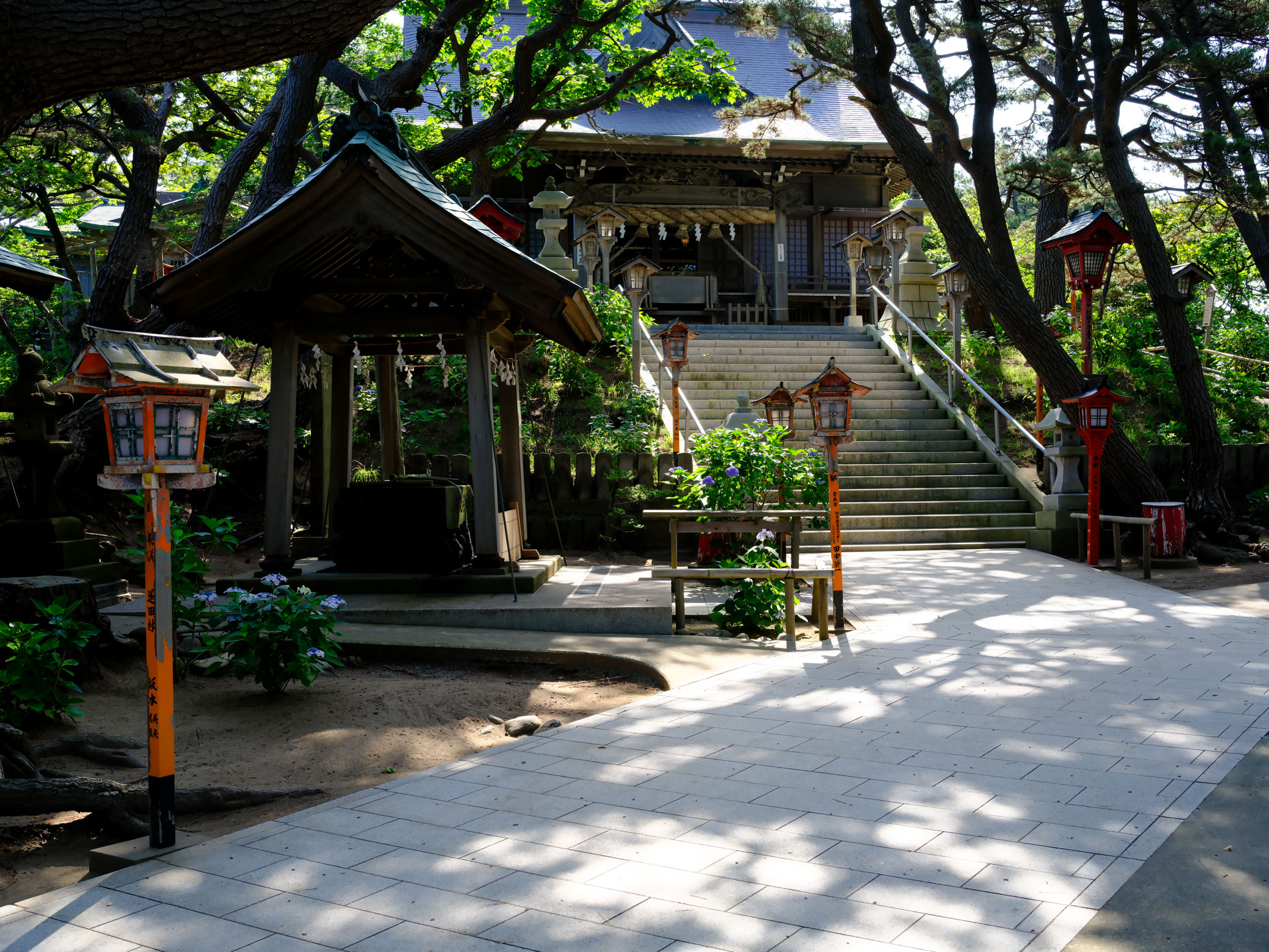 Takayama Inari Shrine