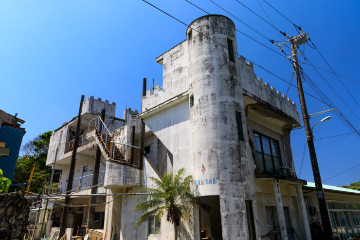 Striking Coastal Architectural Landmark: Shikinejima Tower