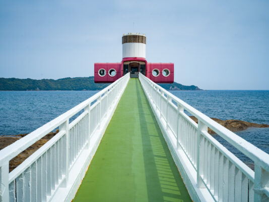 Unique Coastal Aquarium Walkway in Japan