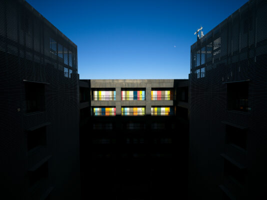 Vibrant Minimalist Office Building Architecture, Odaiba