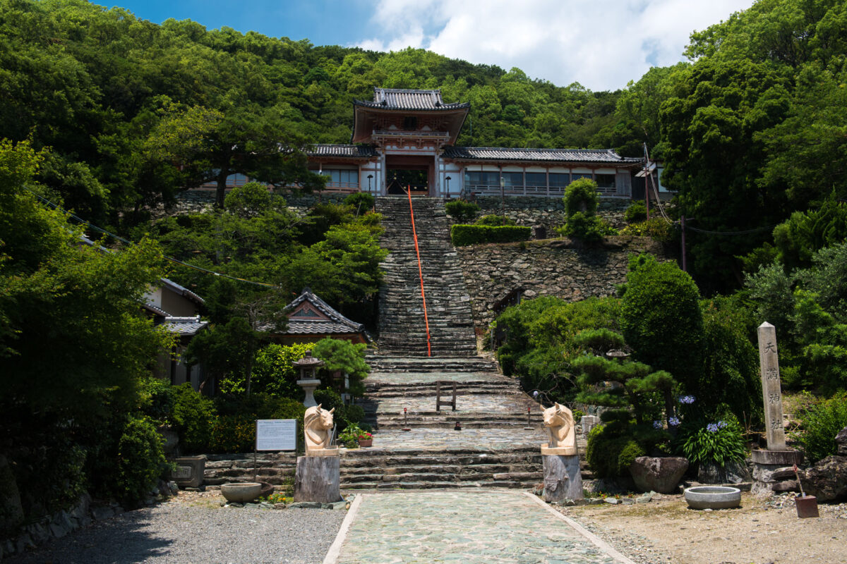 Wakaura Tenmangu Shrine