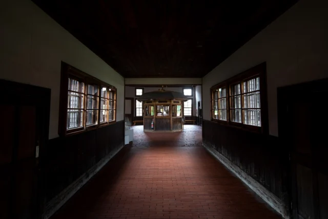 Wood beams whisper tales, Red tiles echo journeys past, Vintage charm in stills. 木の梁が語り、 赤いタイルが過去の旅を響かせる、 ヴィンテージの魅力。#offbeatjapan #japan #vintagecharm #traditionalarchitecture #rusticbeauty #ruraljapan #oldworld魅力